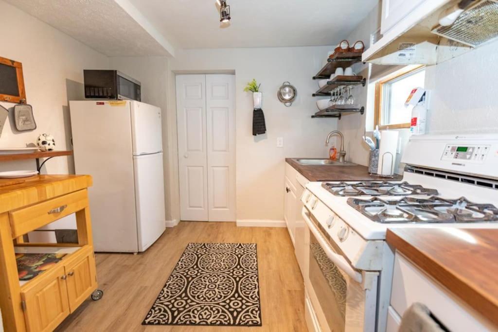 Cozy & Comfy Cottage In The City - W Parking พิตต์สเบิร์ก ภายนอก รูปภาพ